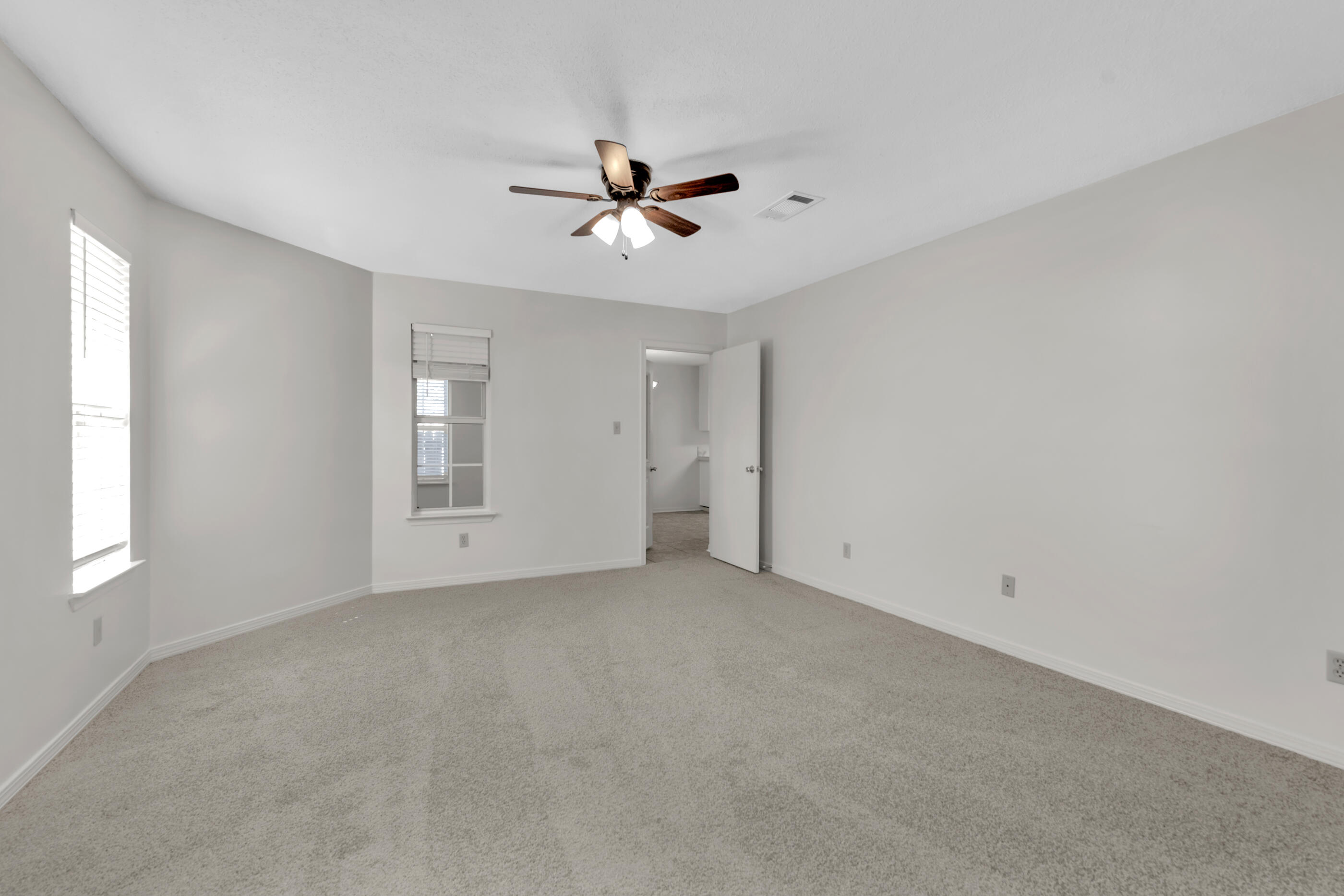 SUMMER TREE LOT 14 - Residential Lease