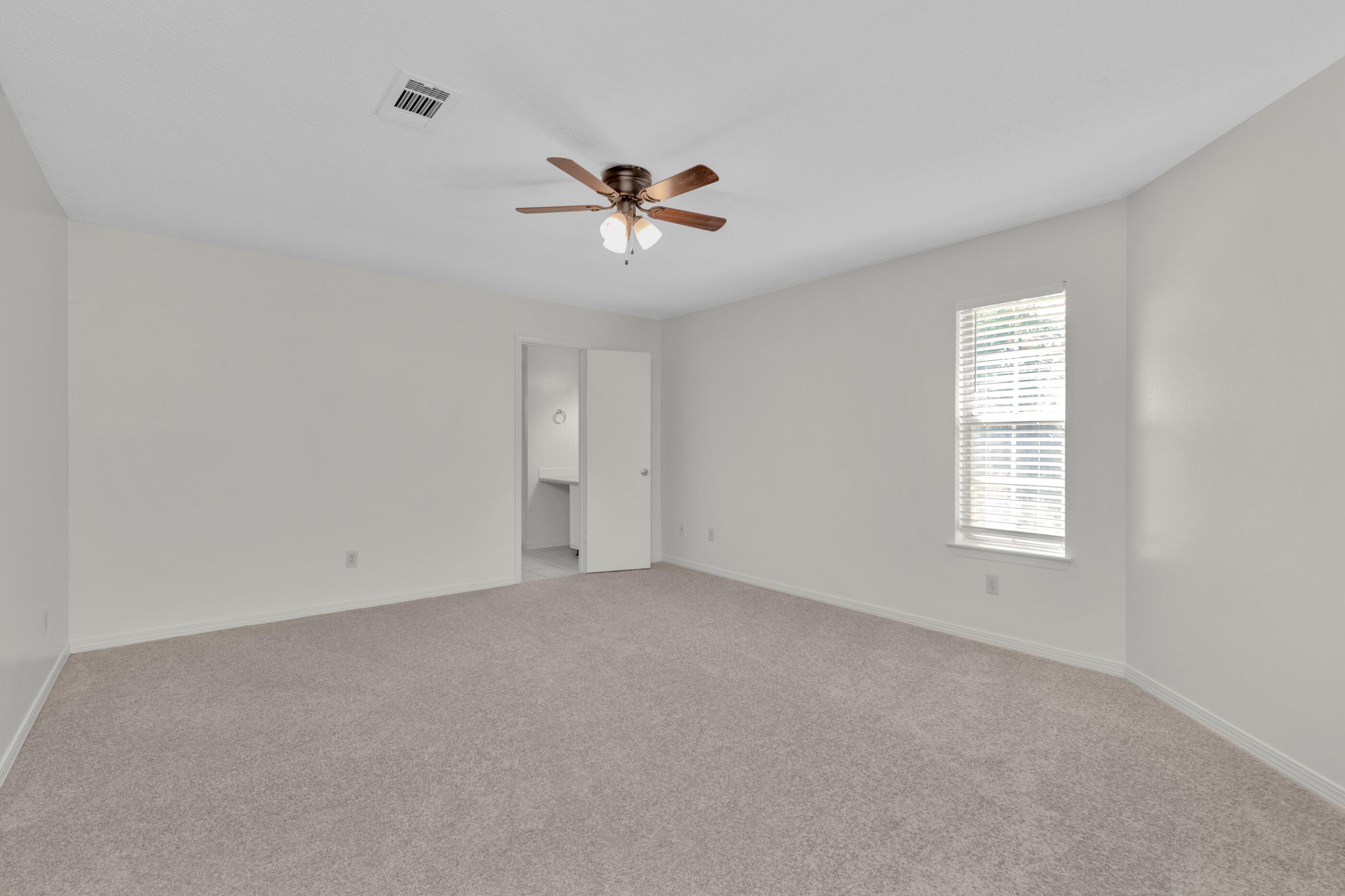 SUMMER TREE LOT 14 - Residential Lease