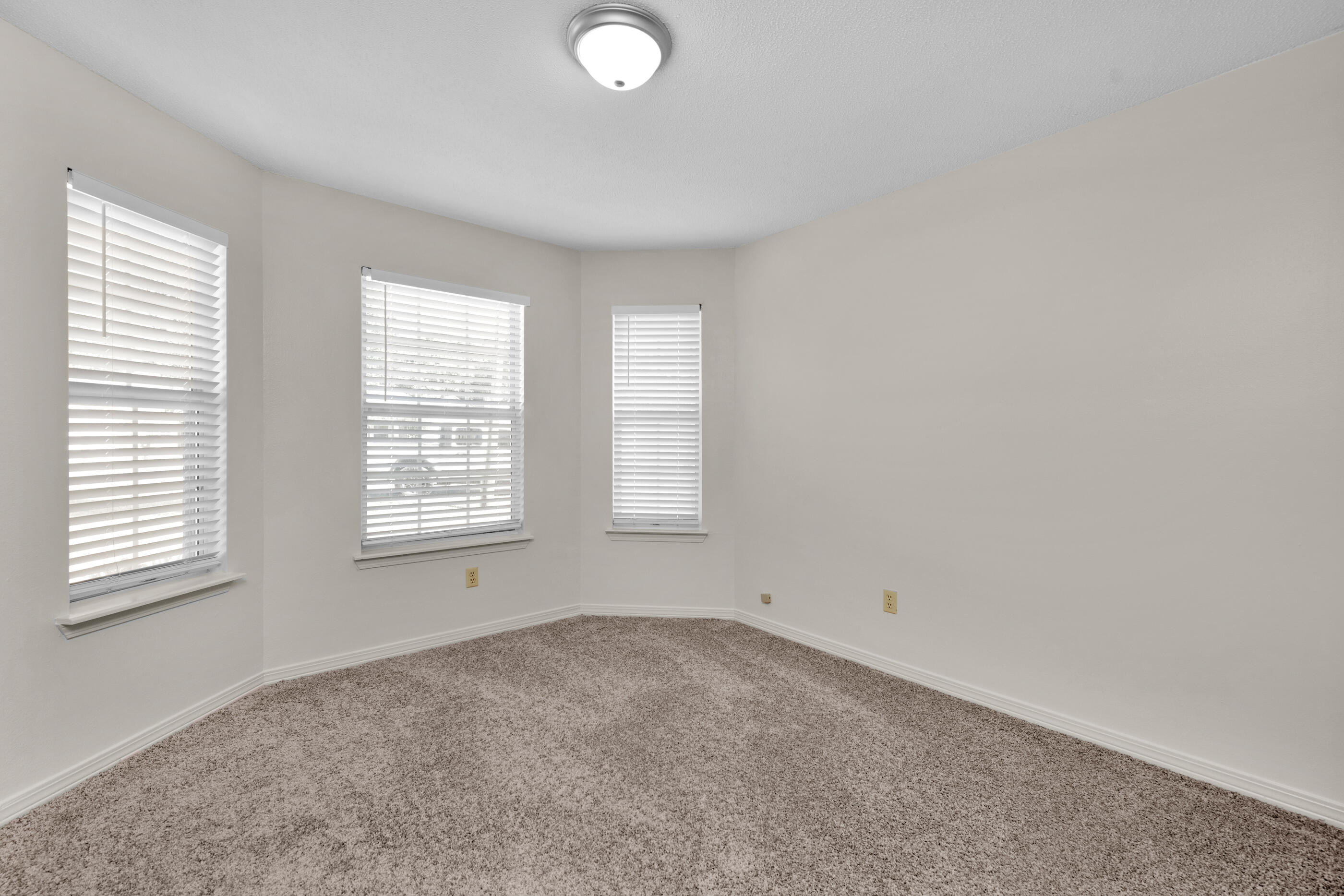 SUMMER TREE LOT 14 - Residential Lease