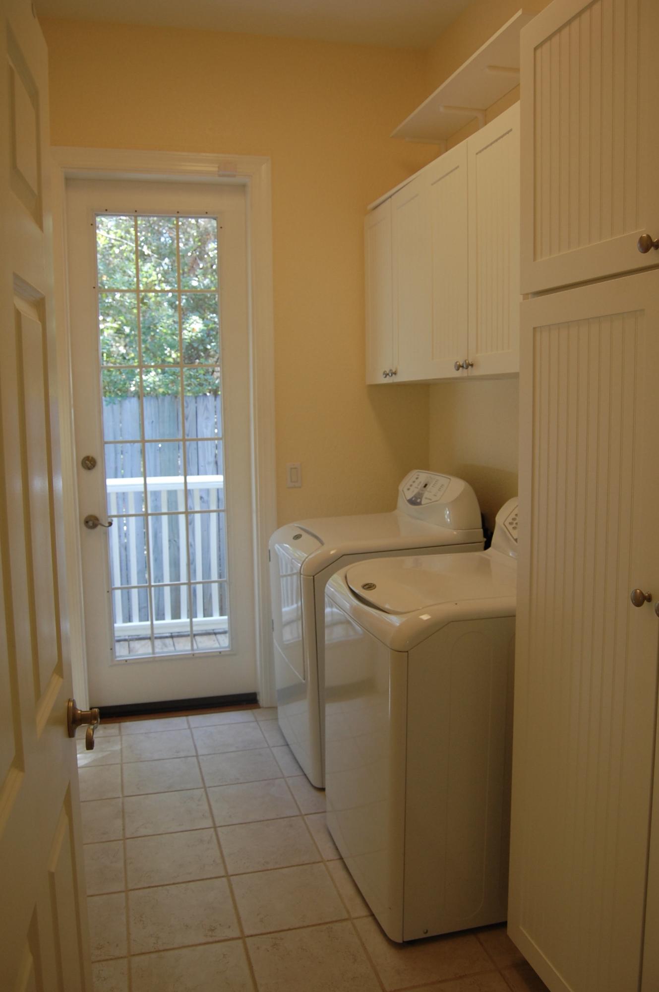 MAGNOLIA BEACH - Residential