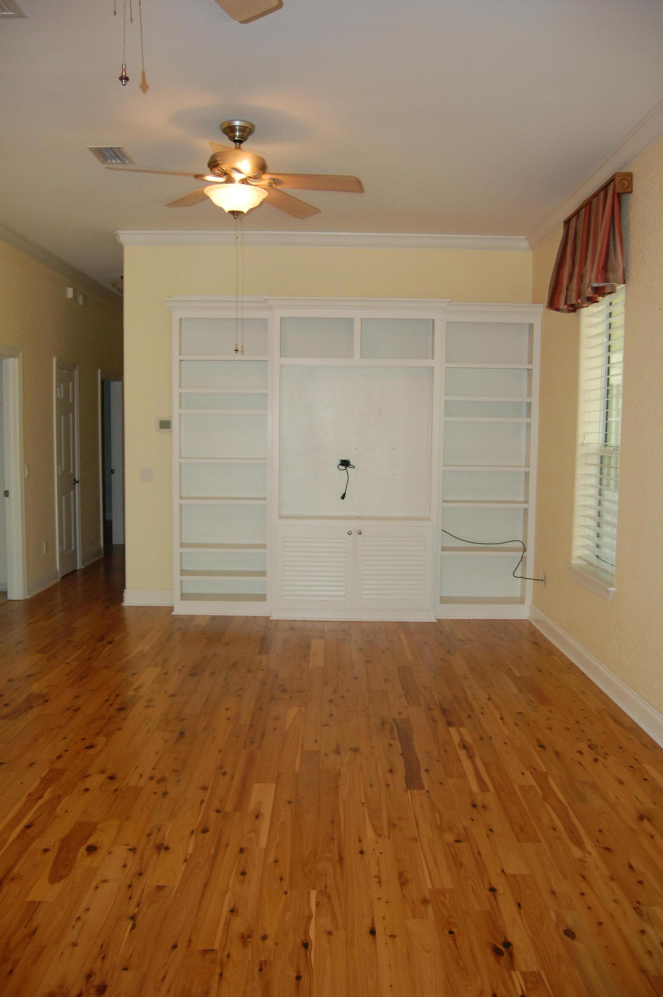 MAGNOLIA BEACH - Residential