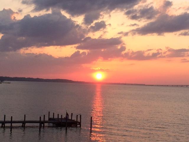 MAGNOLIA BEACH - Residential