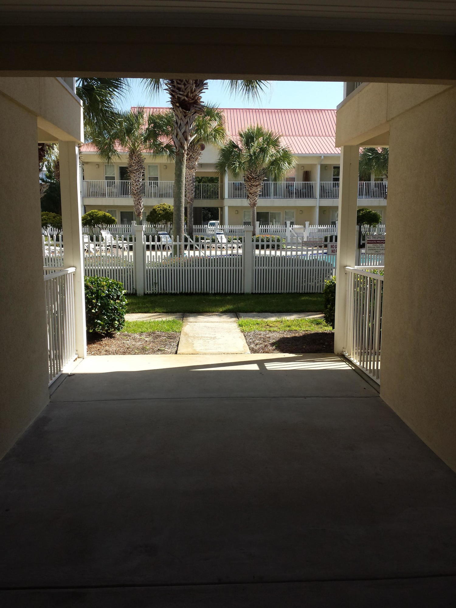 ROLLIN TIDE VILLAS - Residential