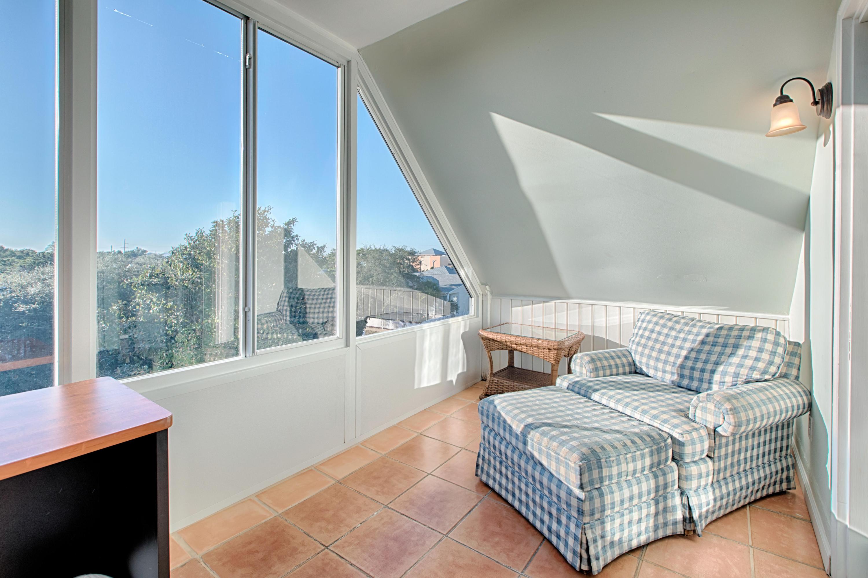 CRYSTAL BEACH COTTAGES PH 2 - Residential