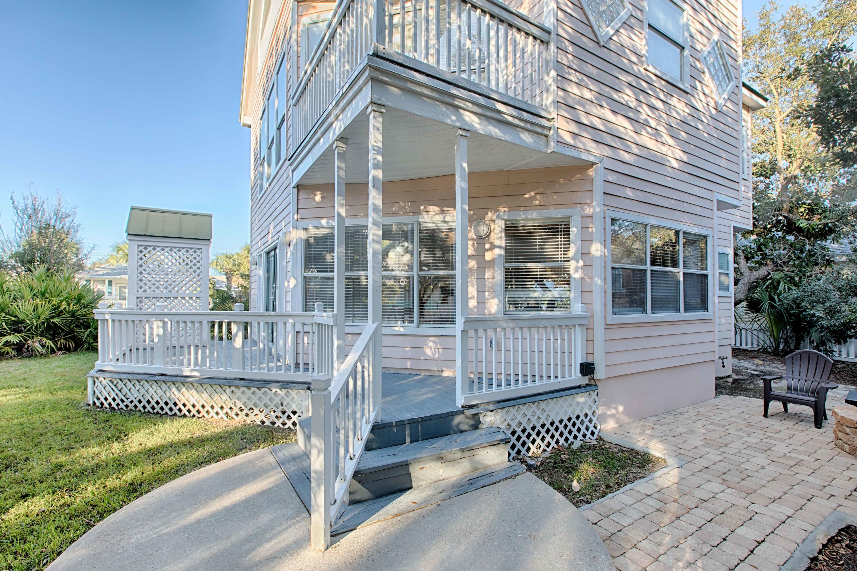 CRYSTAL BEACH COTTAGES PH 2 - Residential