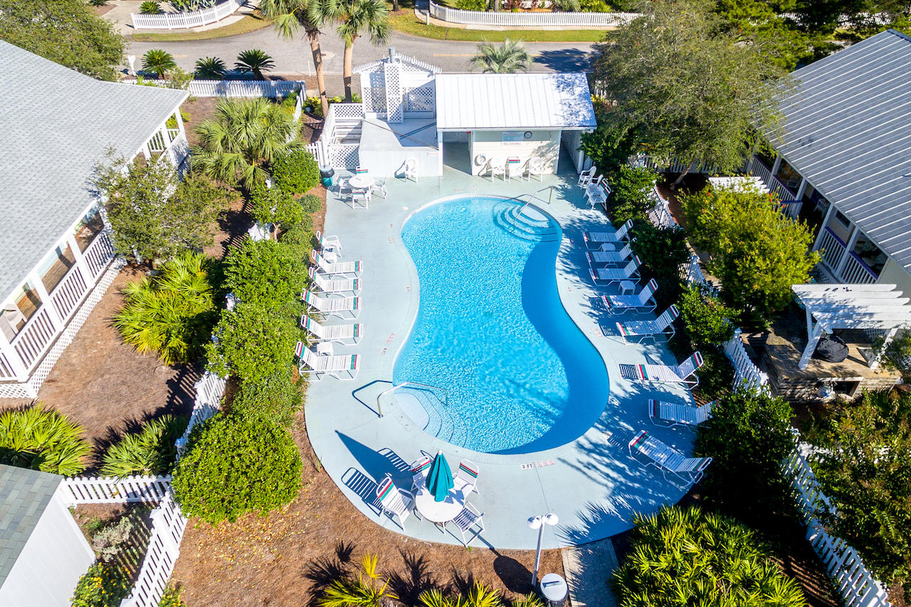 CRYSTAL BEACH COTTAGES PH 2 - Residential