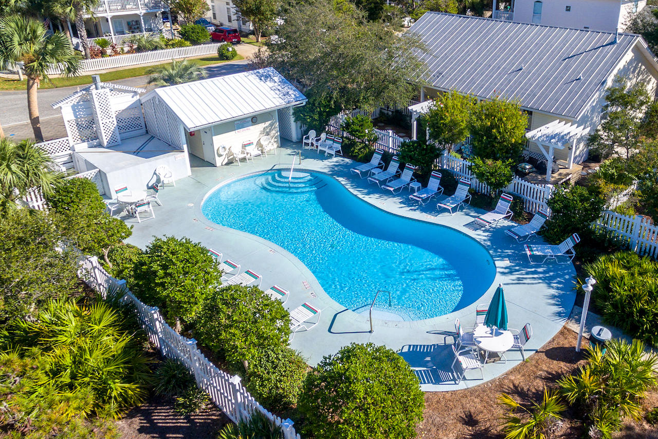 CRYSTAL BEACH COTTAGES PH 2 - Residential