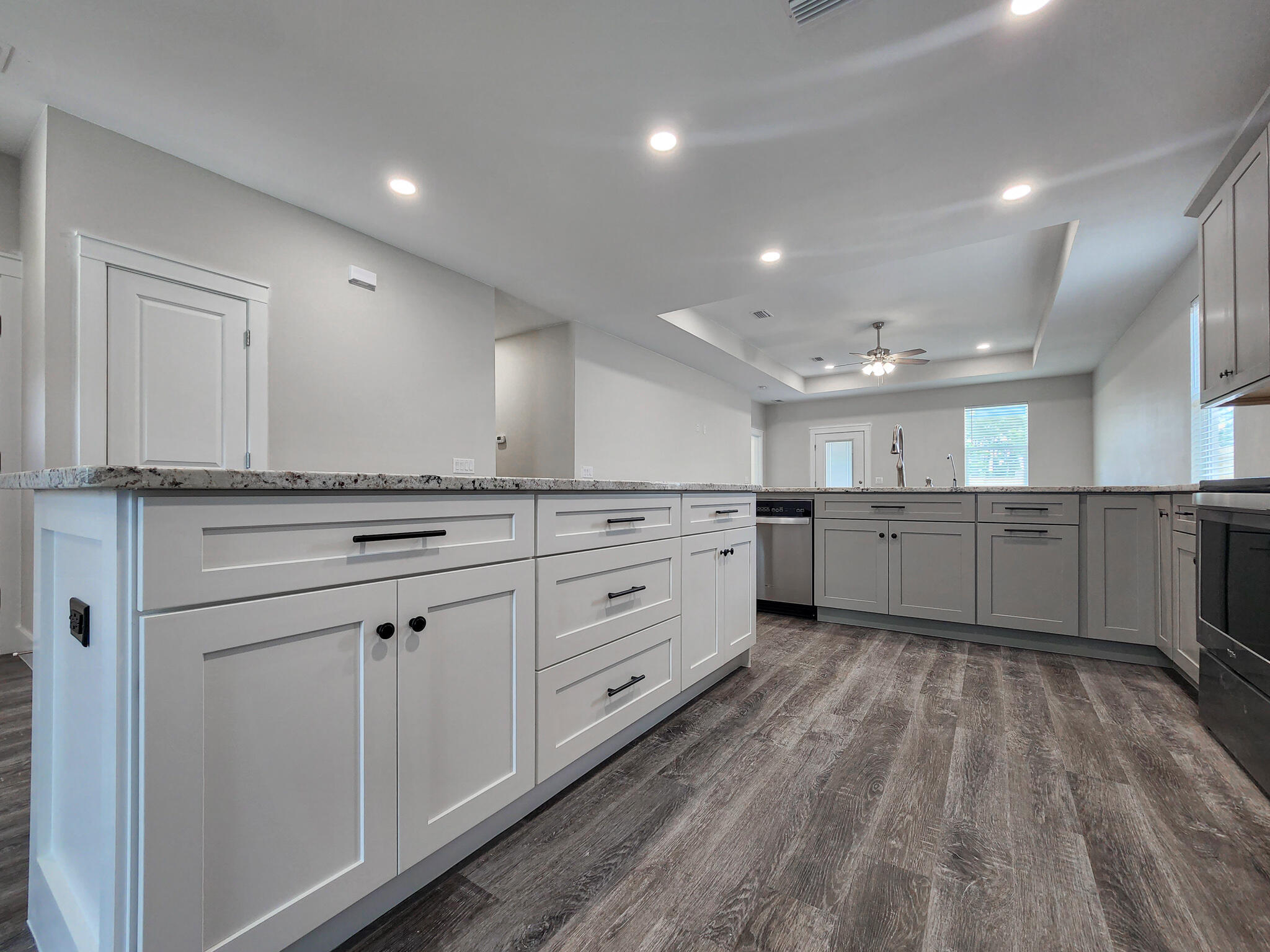 CRESCENT SHORES - Residential