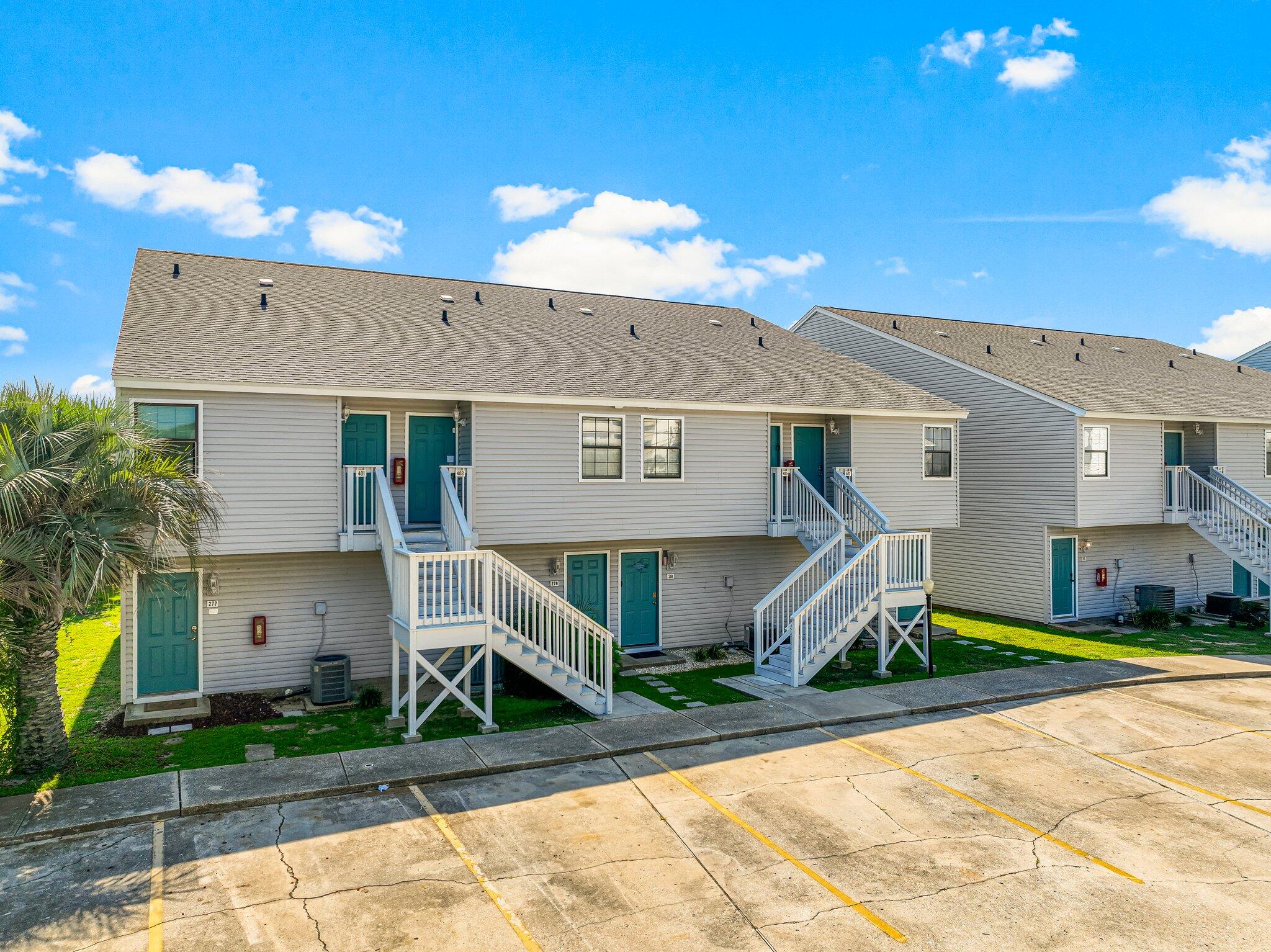 LULLWATER BEACH - Residential