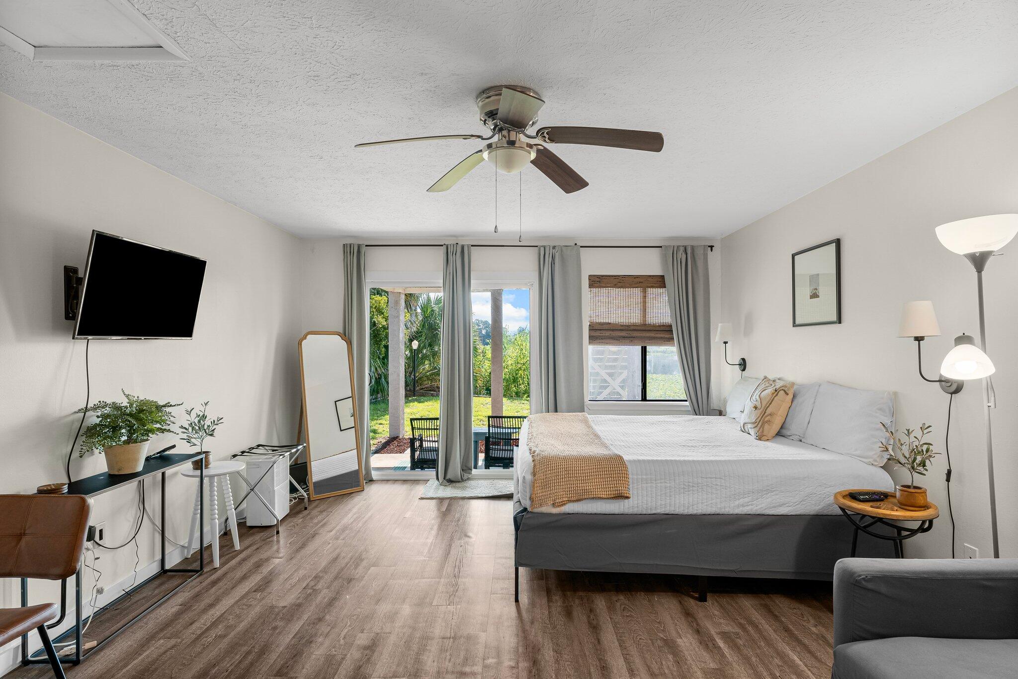 LULLWATER BEACH - Residential