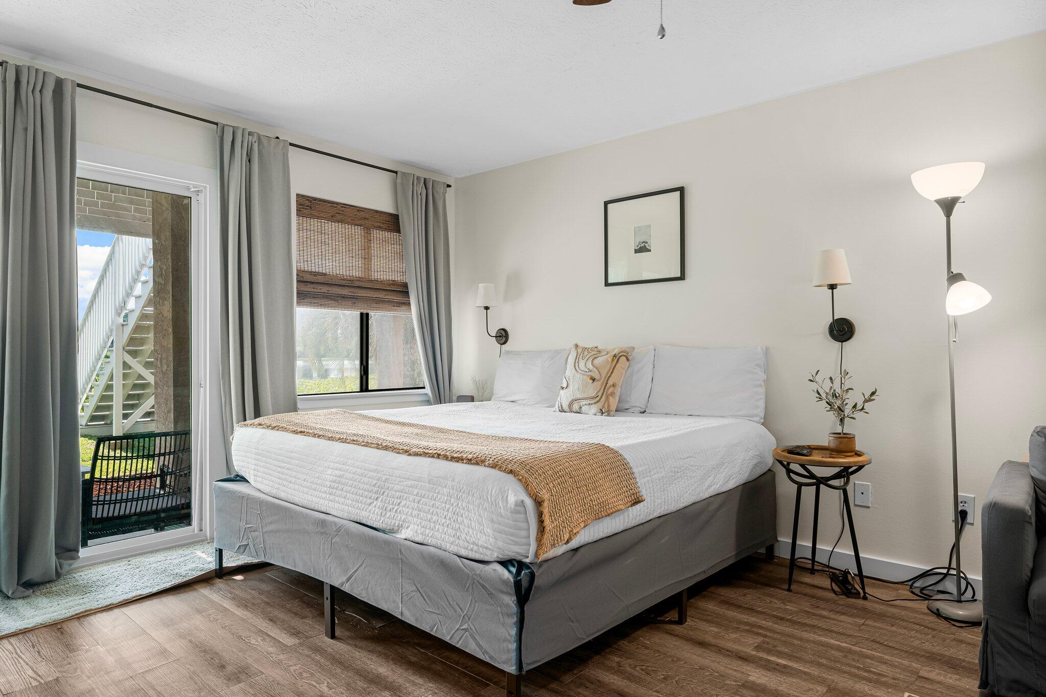 LULLWATER BEACH - Residential