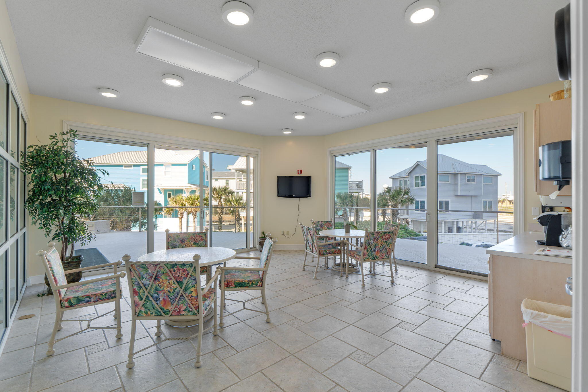 BELLE MER CONDOMINIUM - Residential