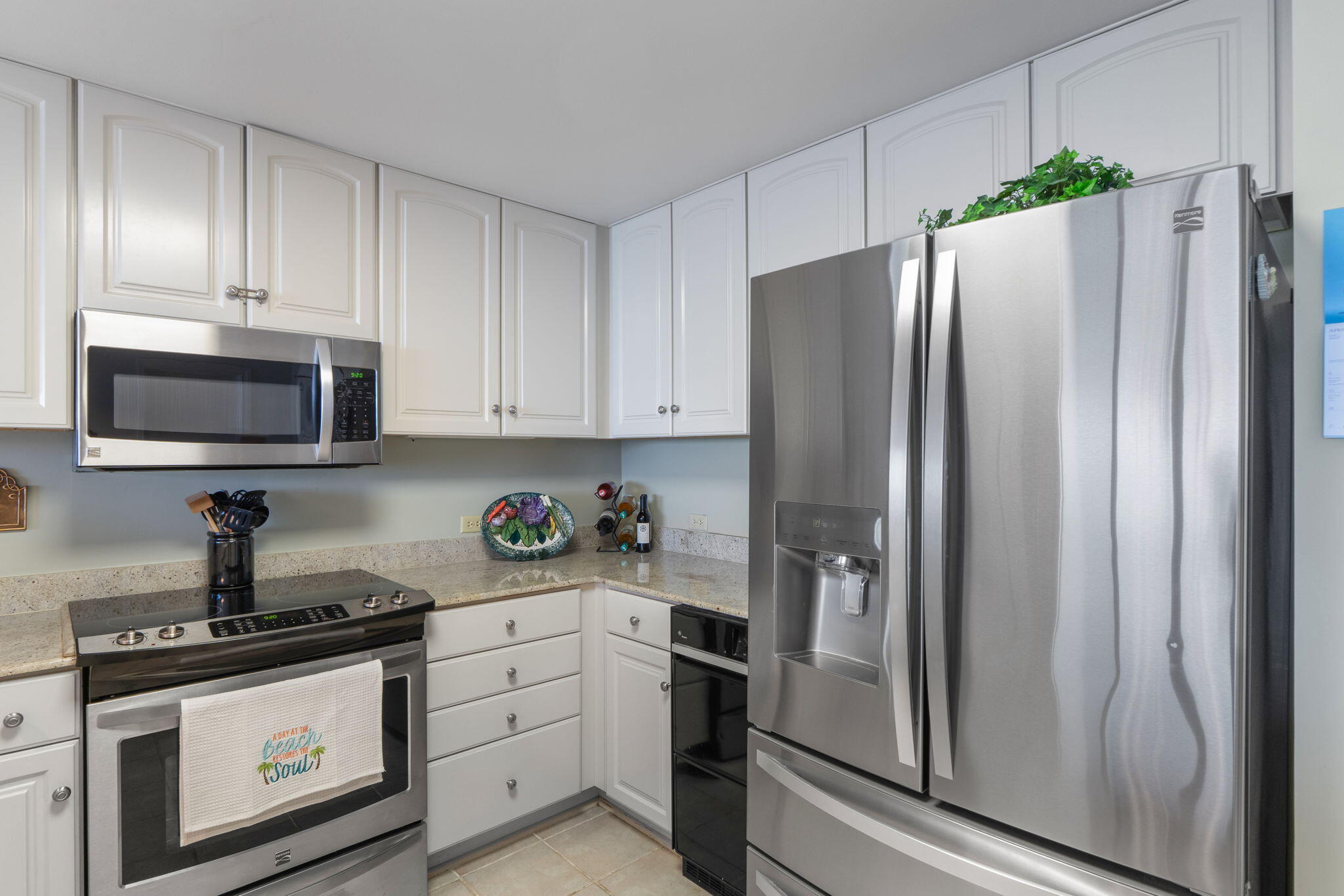 BELLE MER CONDOMINIUM - Residential