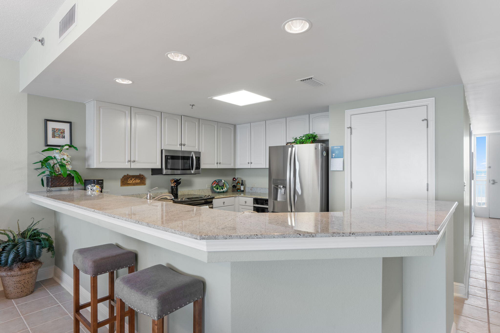 BELLE MER CONDOMINIUM - Residential
