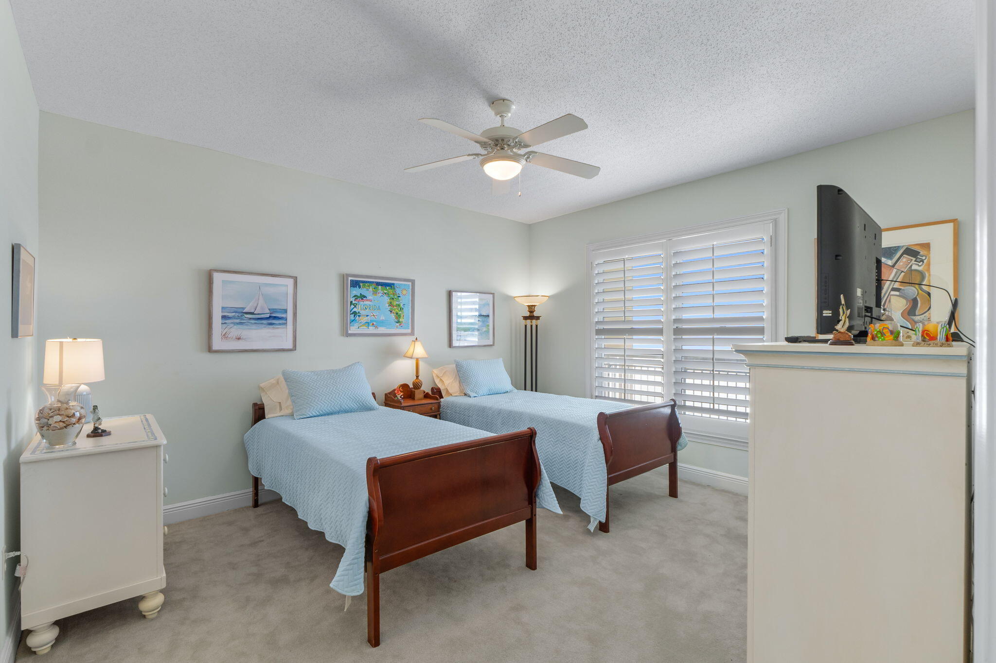 BELLE MER CONDOMINIUM - Residential