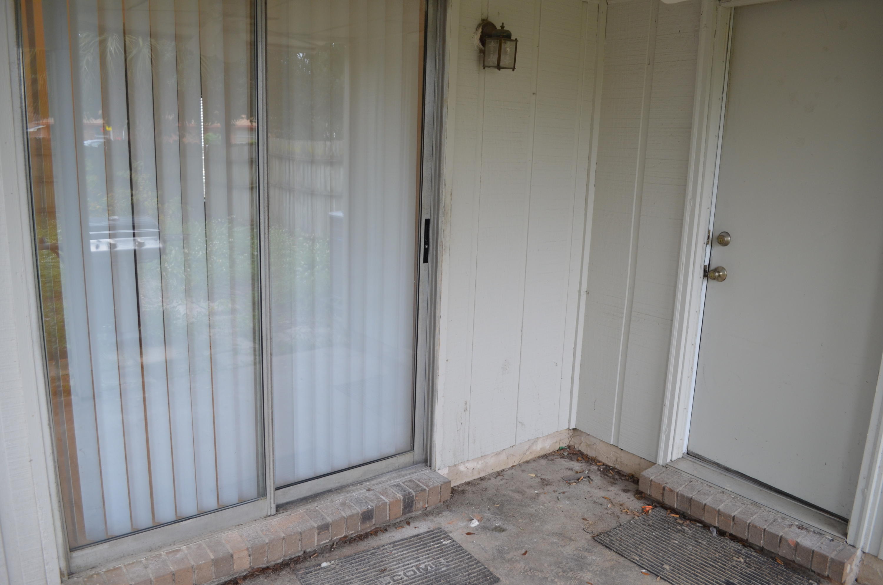 VIKING MANOR PH 1 - Residential Lease