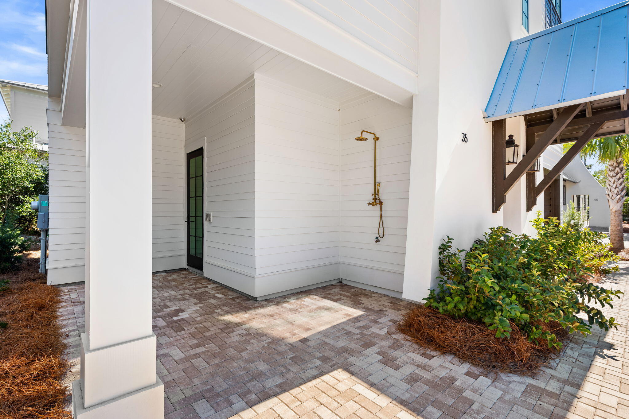 TRESCA PLACE - Residential