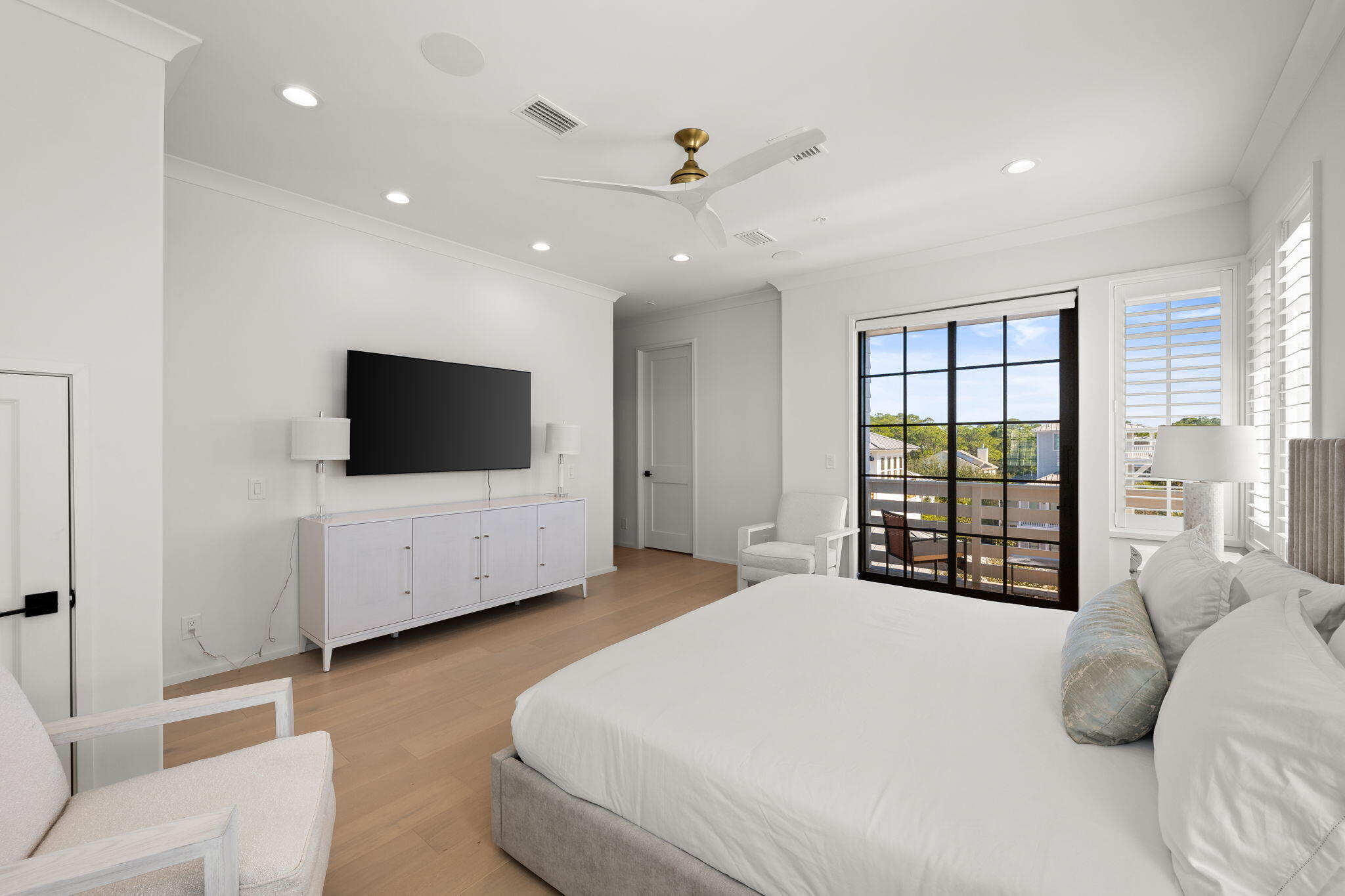 TRESCA PLACE - Residential