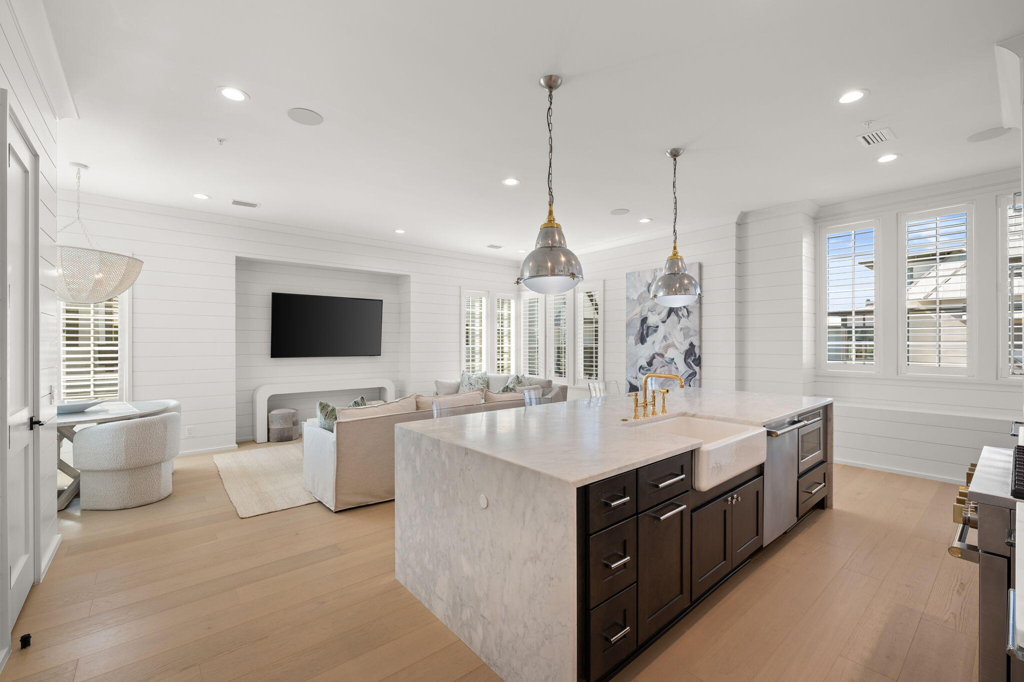 TRESCA PLACE - Residential