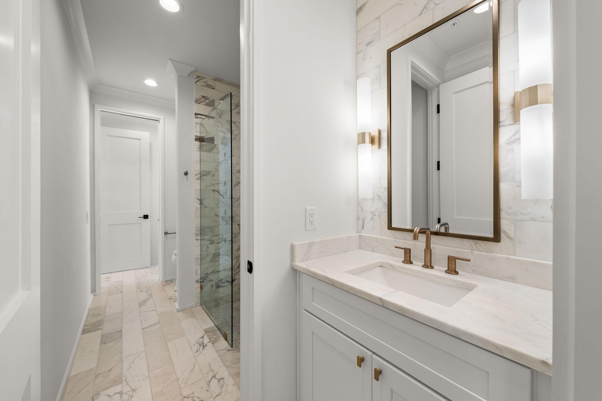 TRESCA PLACE - Residential