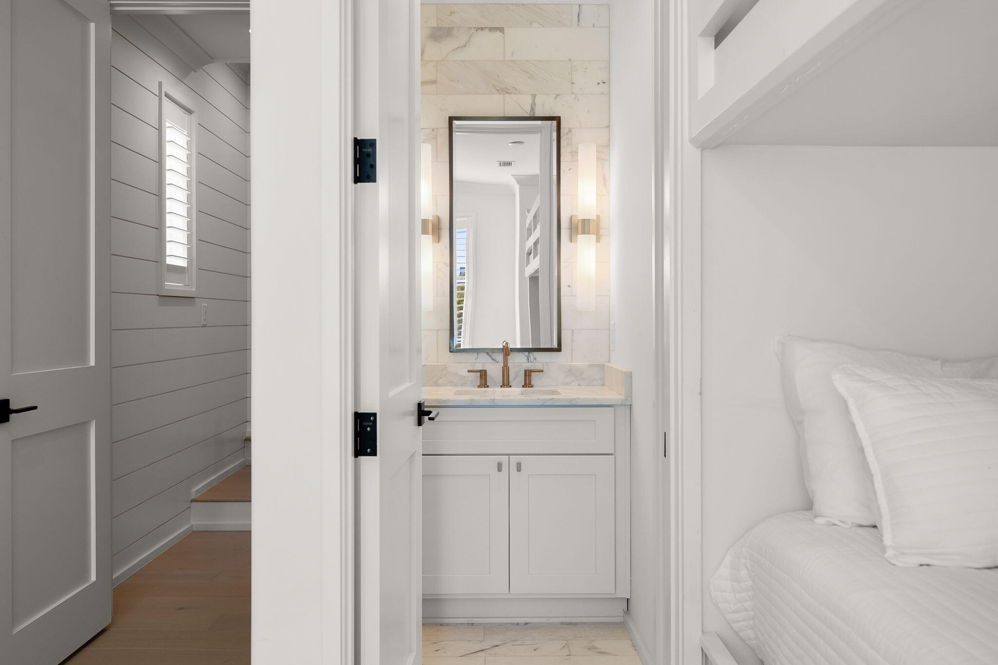 TRESCA PLACE - Residential