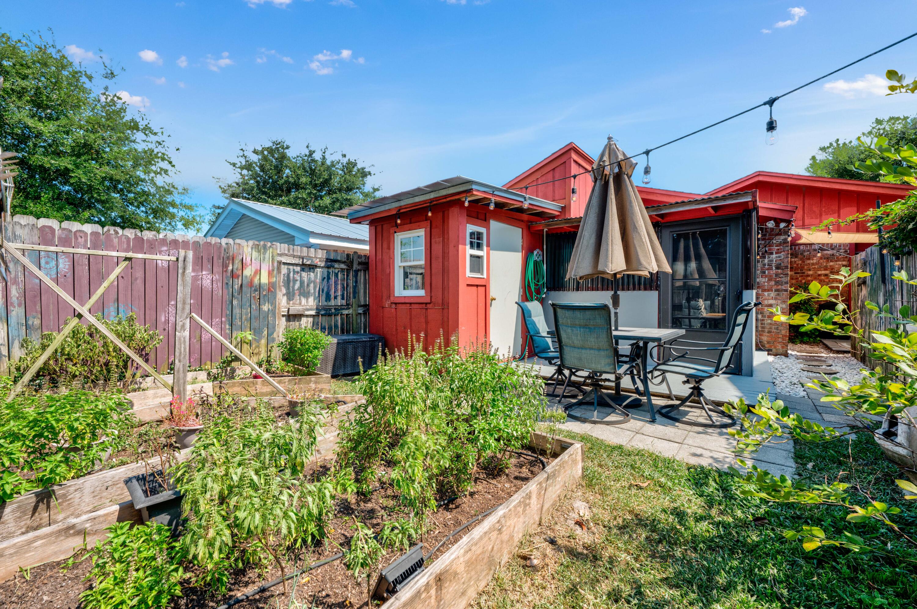 INDIAN OAKS - Residential