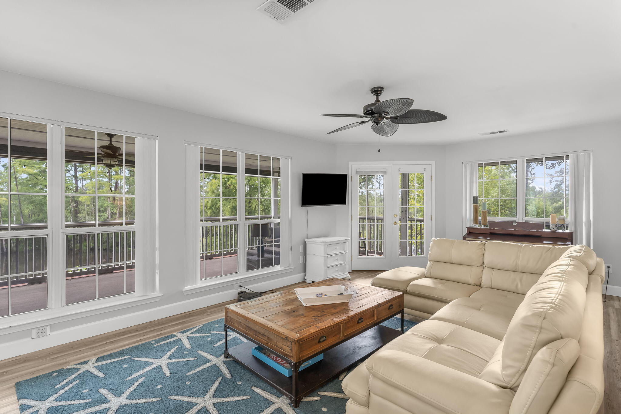 ALAQUA ESTATES - Residential