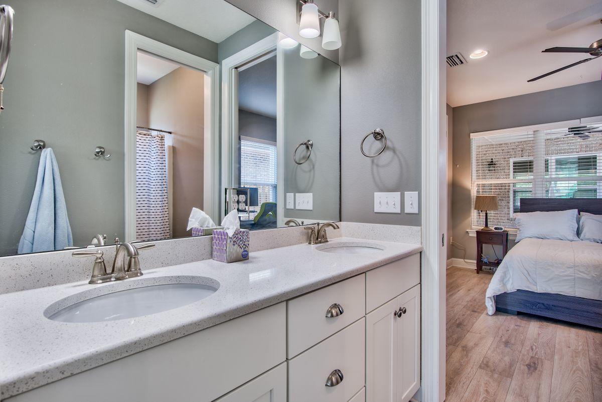 HAMMOCK BAY - Residential