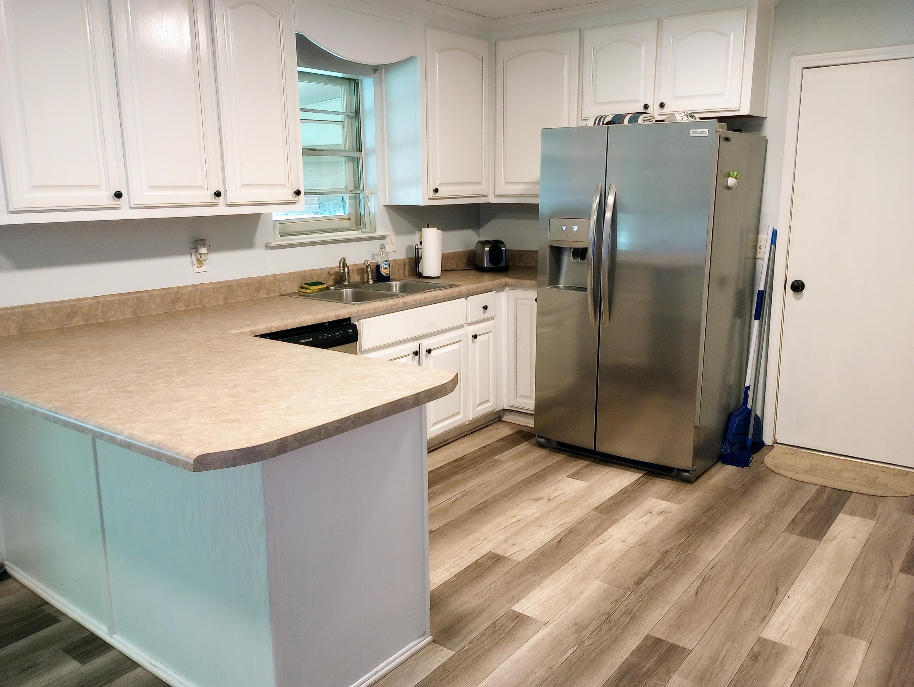 PINE HARBOR - Residential