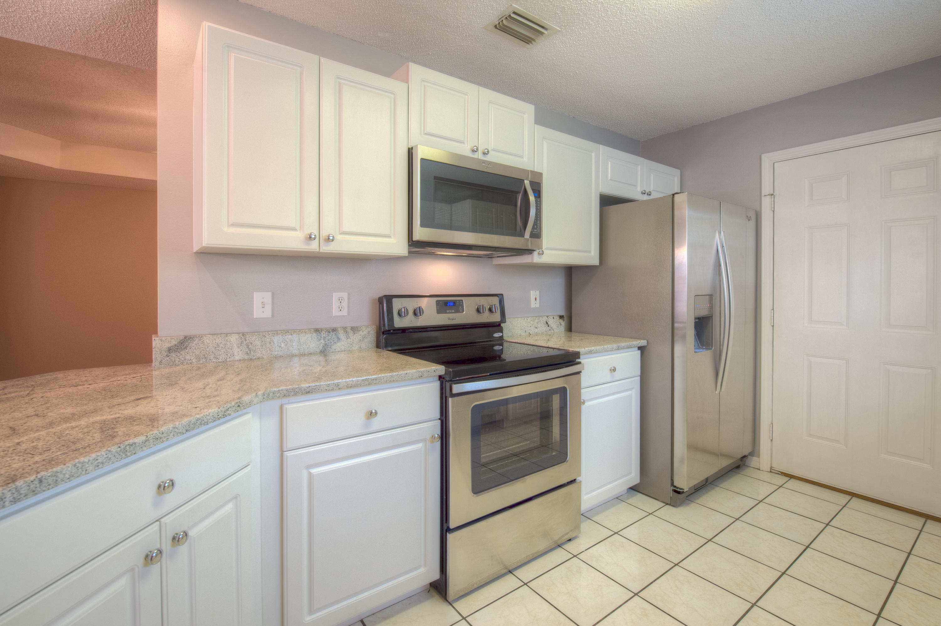 LAUDERHILL - Residential