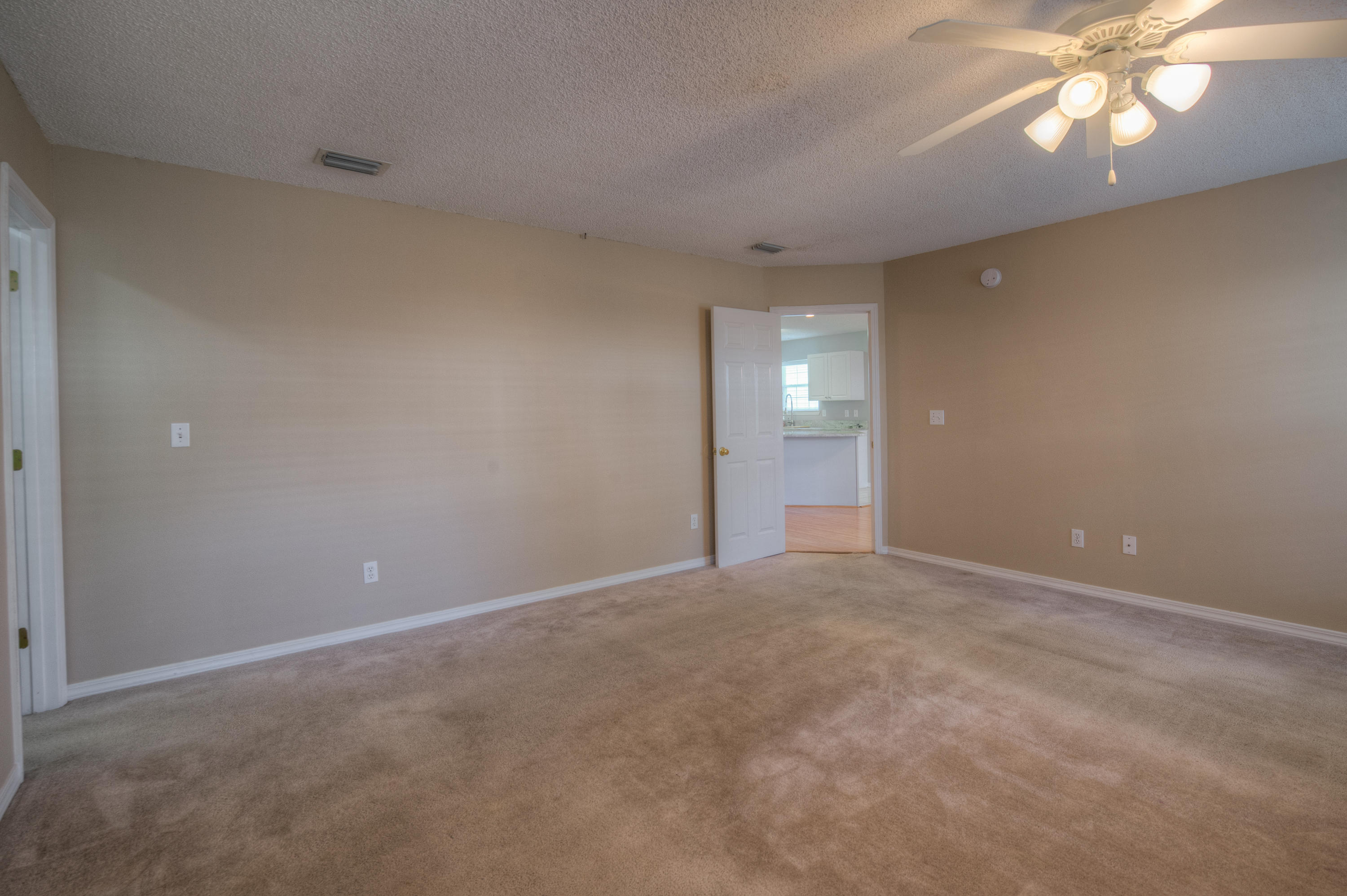 LAUDERHILL - Residential