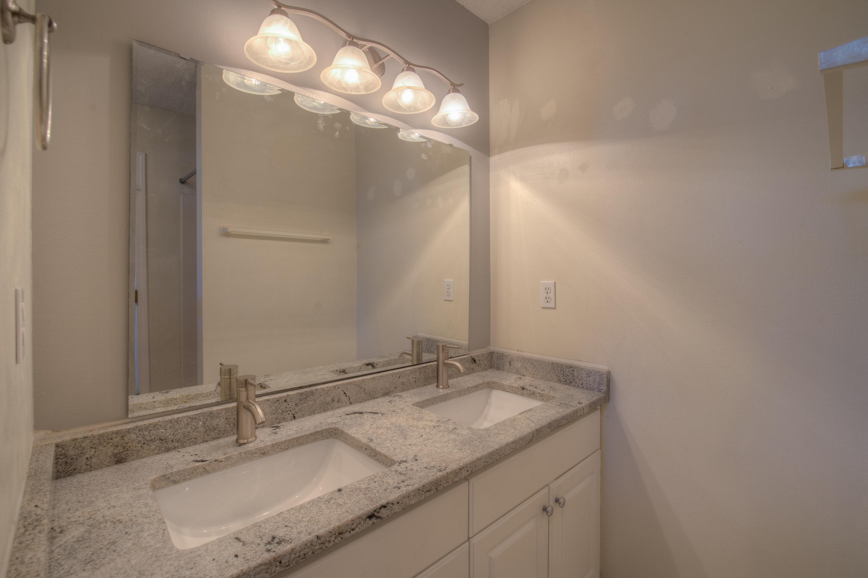 LAUDERHILL - Residential