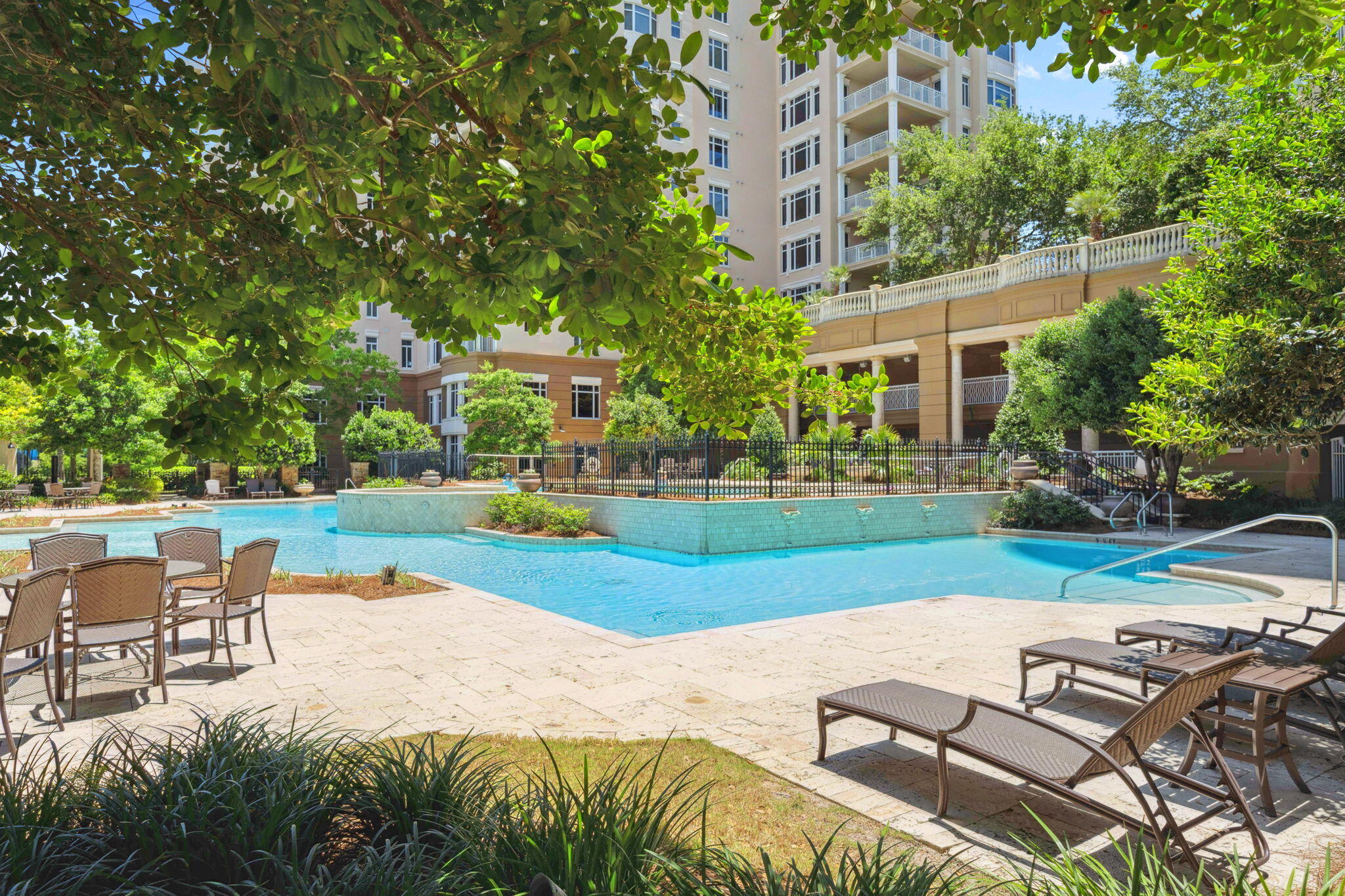 ONE WATER PLACE - Residential