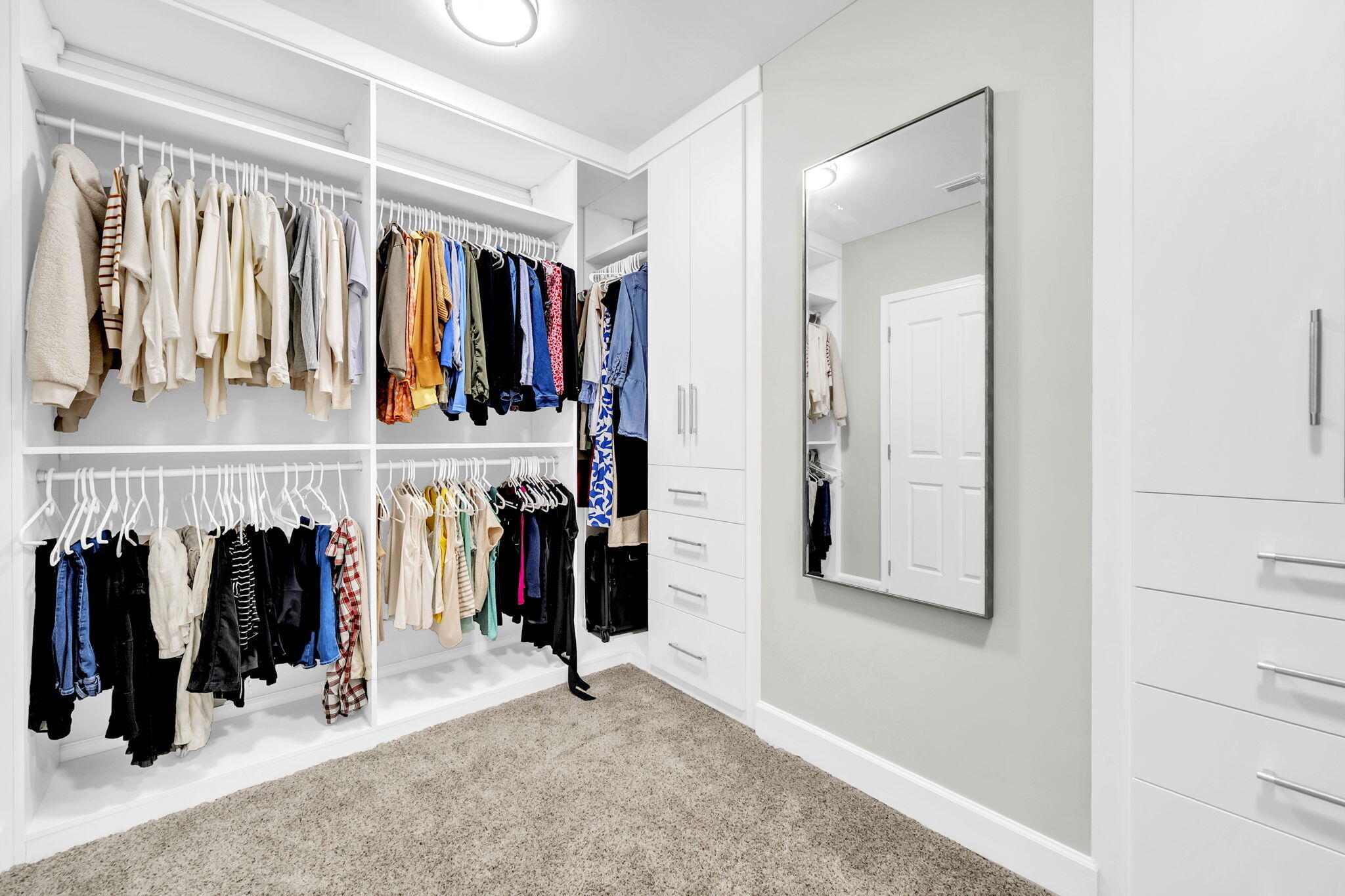 ONE WATER PLACE - Residential