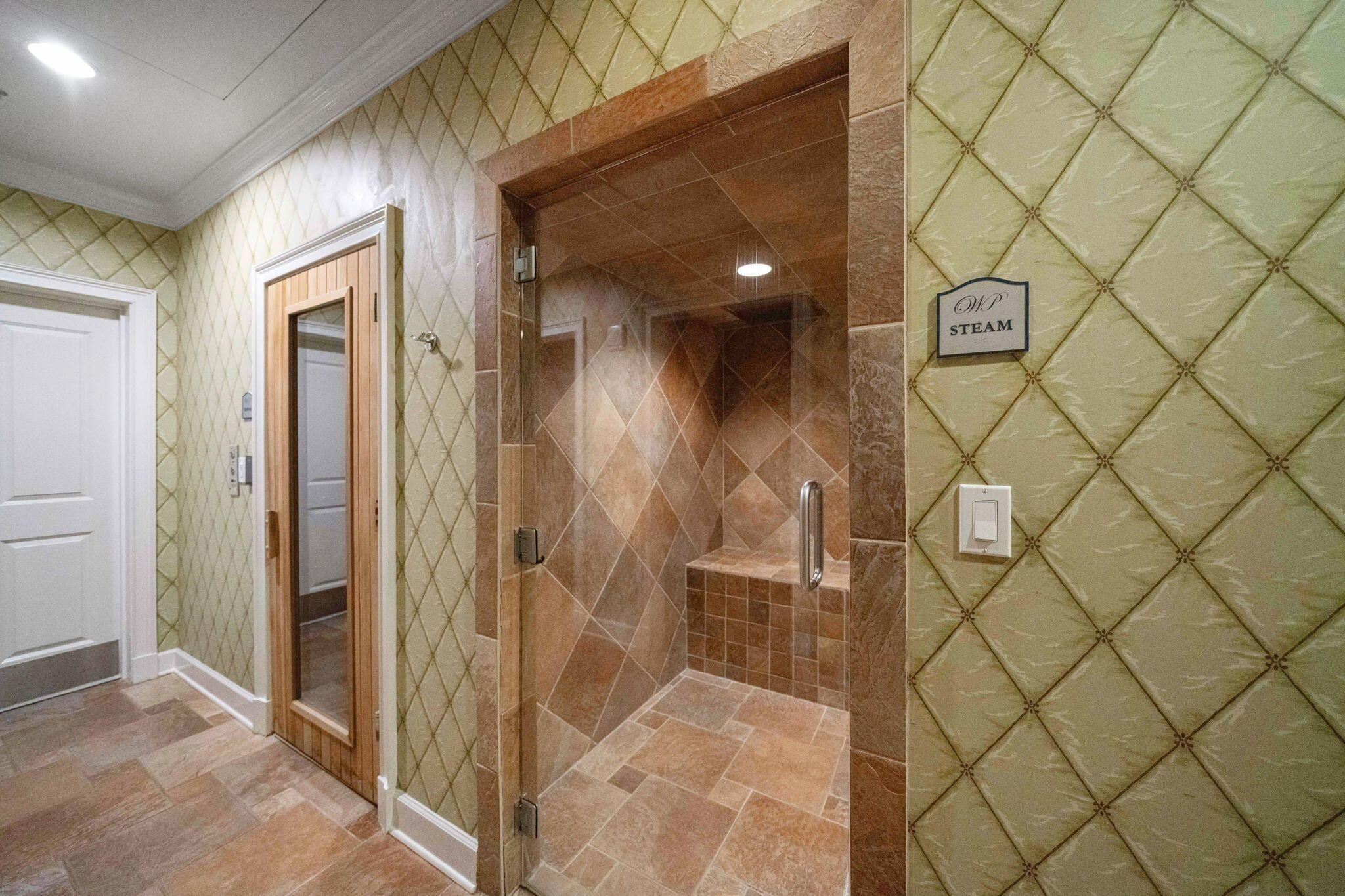 ONE WATER PLACE - Residential