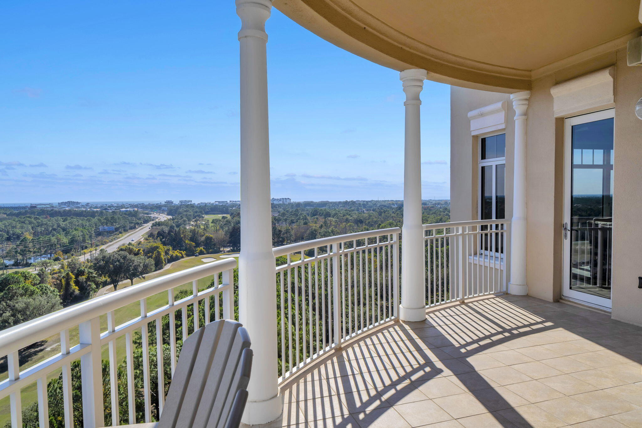 ONE WATER PLACE - Residential