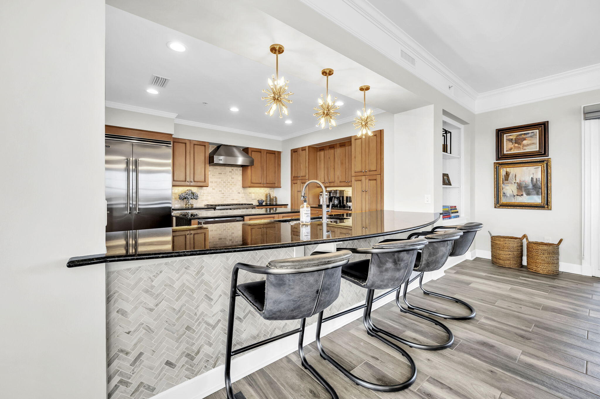 ONE WATER PLACE - Residential