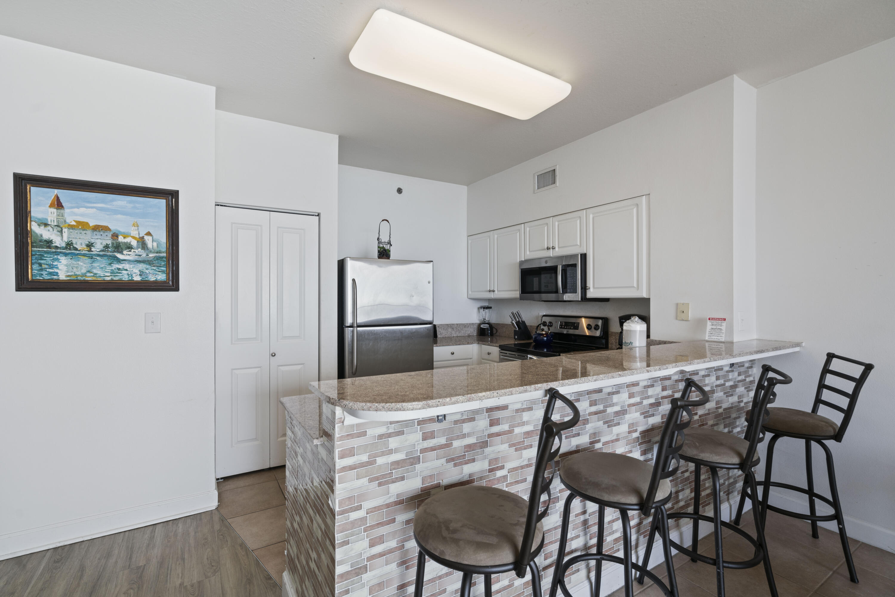 SHORES OF PANAMA II - Residential