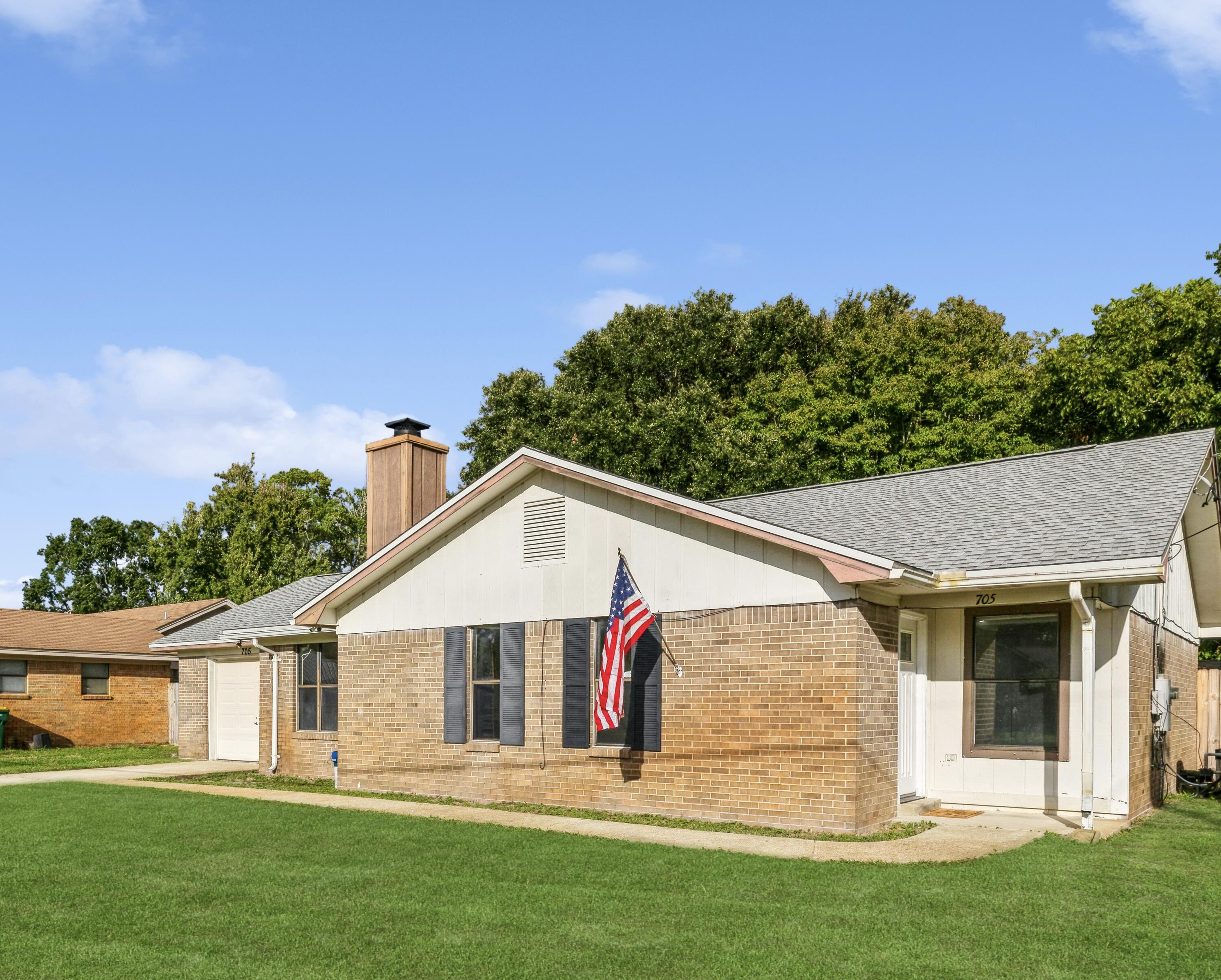** Motivated seller willing to contribute $15,000 toward interest rate buy down, closing costs, etc. with a full price offer!** Make your homeownership dreams reality with this cozy all brick ranch-style home! Nestled in a tranquil location that lets you enjoy a short commute to retail shopping, vast dining options, and beaches.Features: Cozy corner fireplace, oversize garage, spacious yard and enormous pecan tree, security cameras and water softener included!Upgraded Essentials: Fresh paint 2023, New roof and fence in 2021, a new HVAC system in 2020, new dishwasher in 2022.Inside, you'll find light pouring into an open-concept great room that centers around the warm fireplace, setting the stage for unforgettable memories with loved ones. Whether its a formal dinner in the dining room or a casual breakfast in the kitchen nook, this home caters to every occasion.
Don't miss the opportunity to make this charmer your next home just in time for the holidays! Schedule a private tour now and embark on the journey to homeownership.