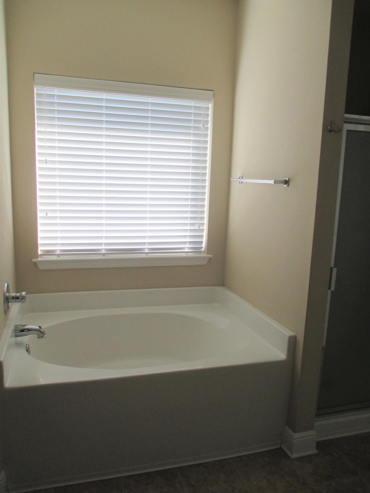 ROLLING RIDGE - Residential