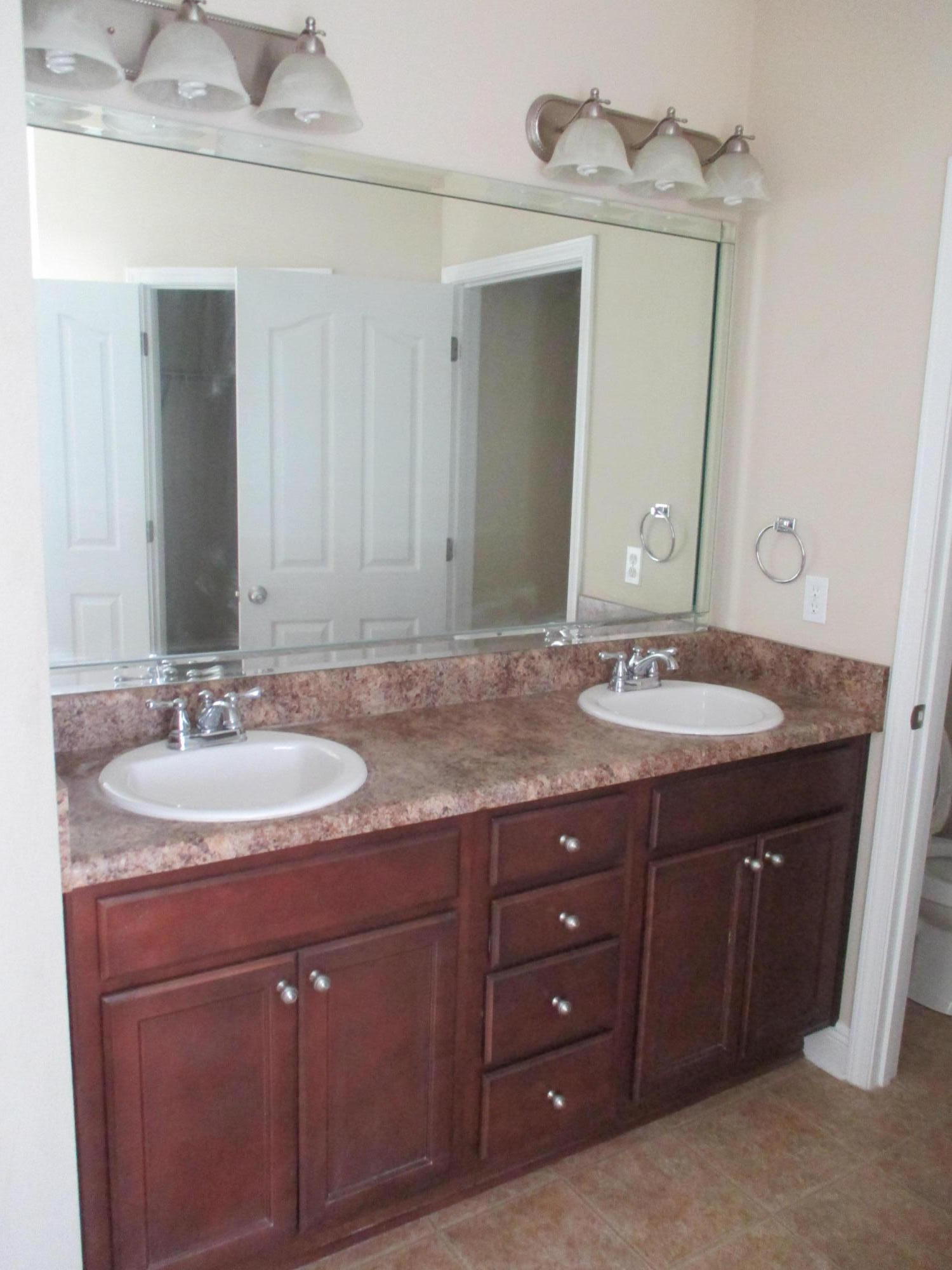 ROLLING RIDGE - Residential