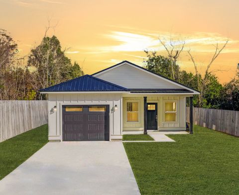 Photo of 150 Bayou Avenue, Panama City, FL 32401 (MLS # 991425)