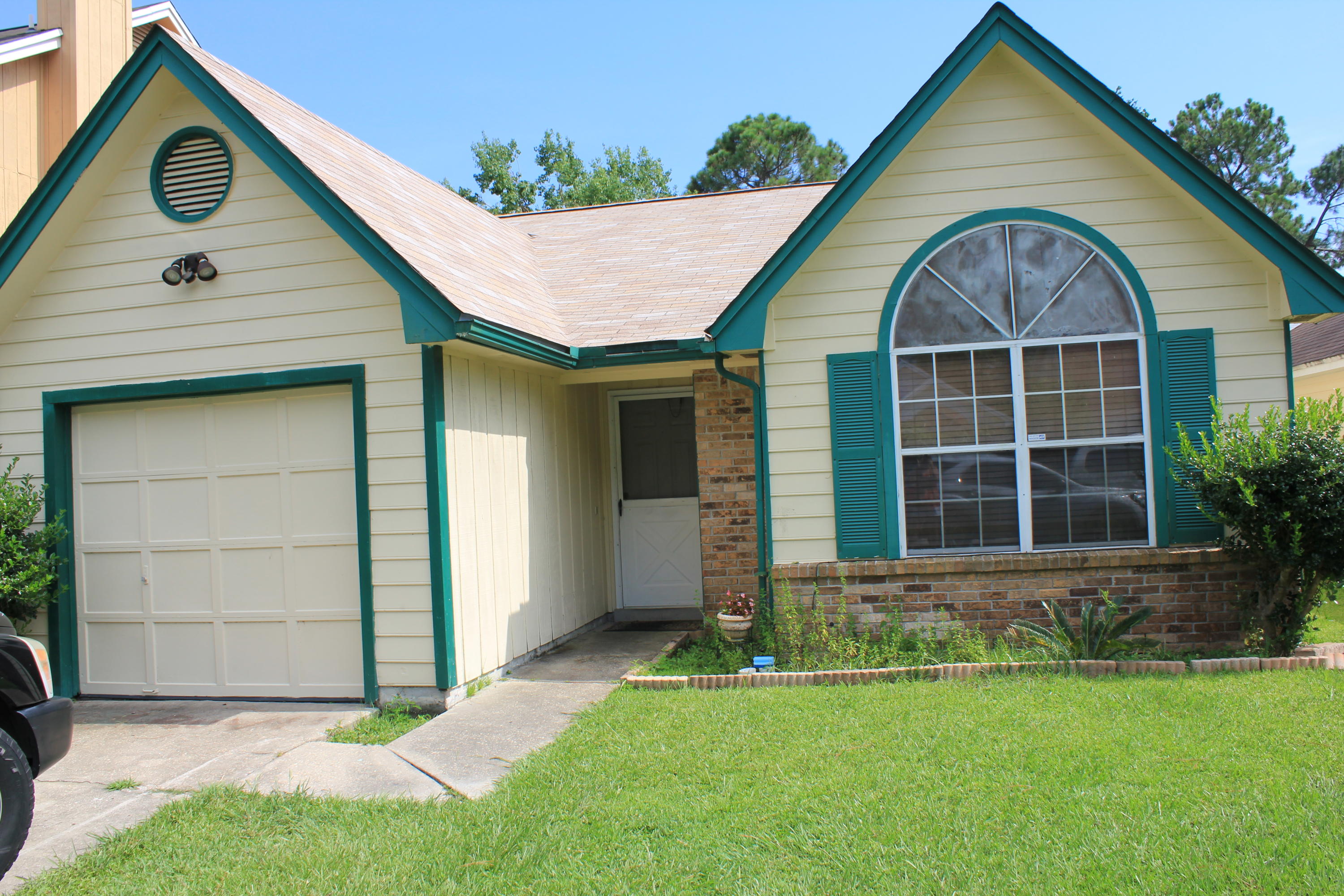 YORKTOWN AT WILLOW BEND - Residential