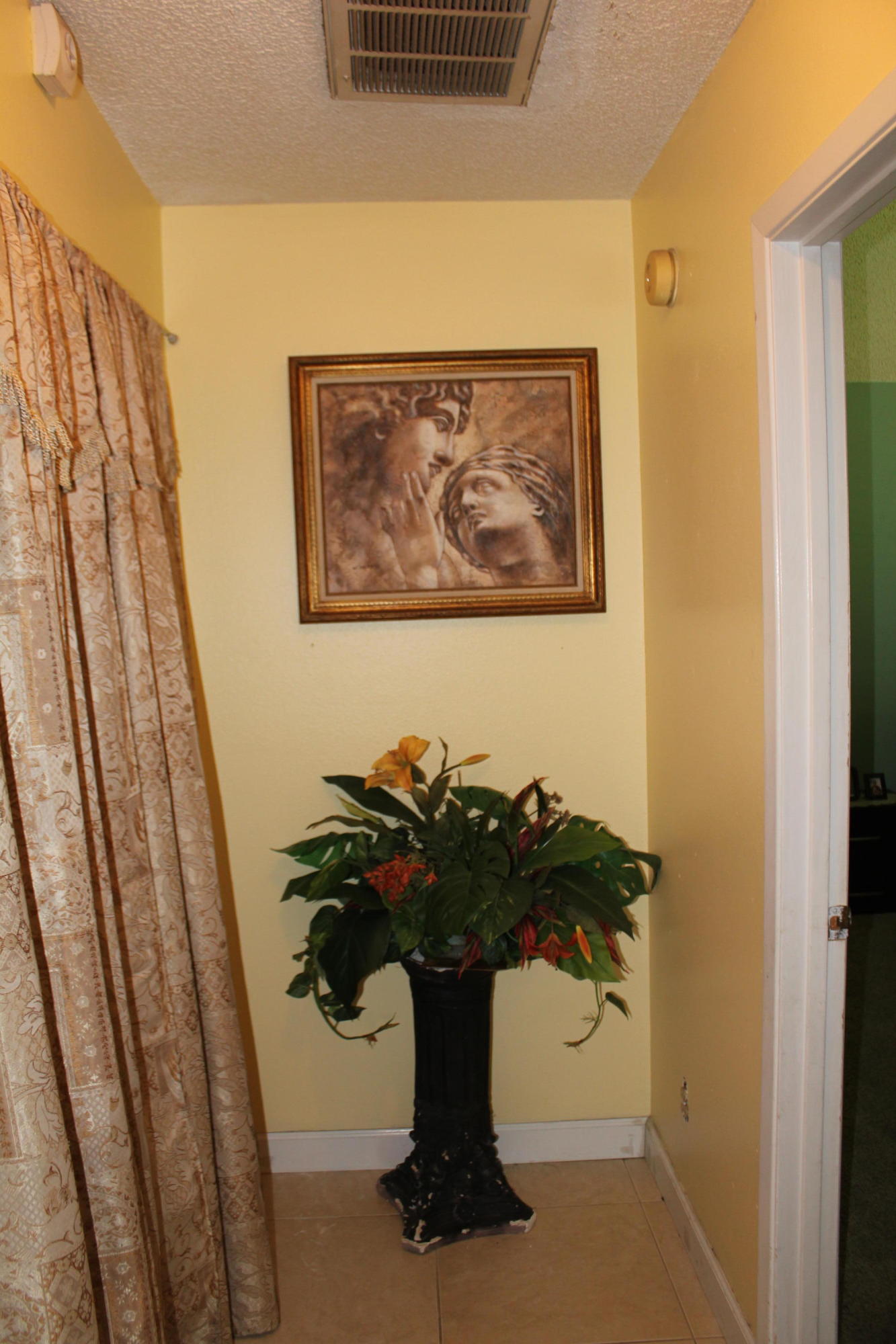 YORKTOWN AT WILLOW BEND - Residential