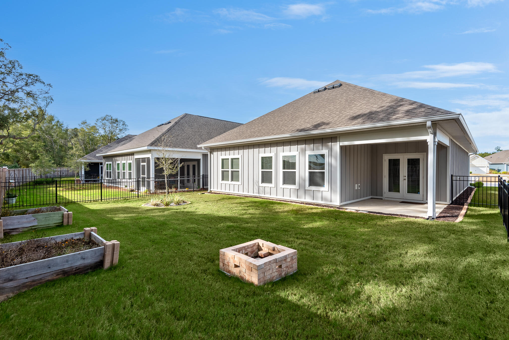 HAMMOCK BAY - FIREFLY - Residential