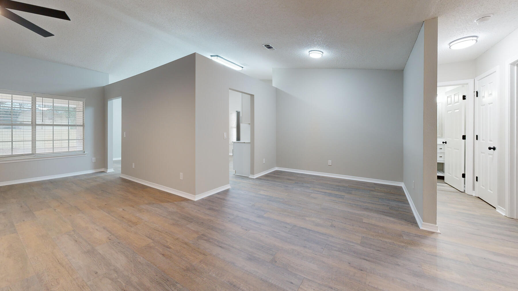 SPANISH TRACE ESTATES - Residential