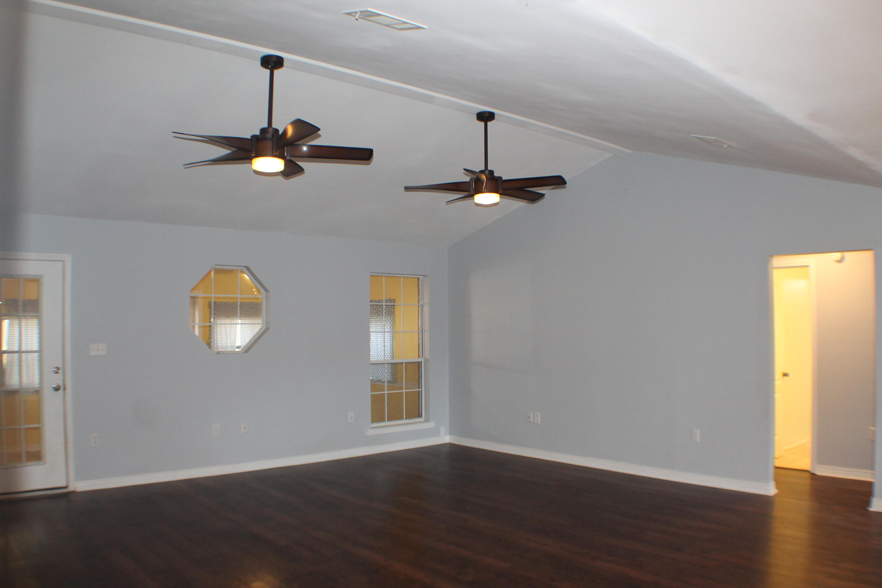 HOLLY HILLS - Residential