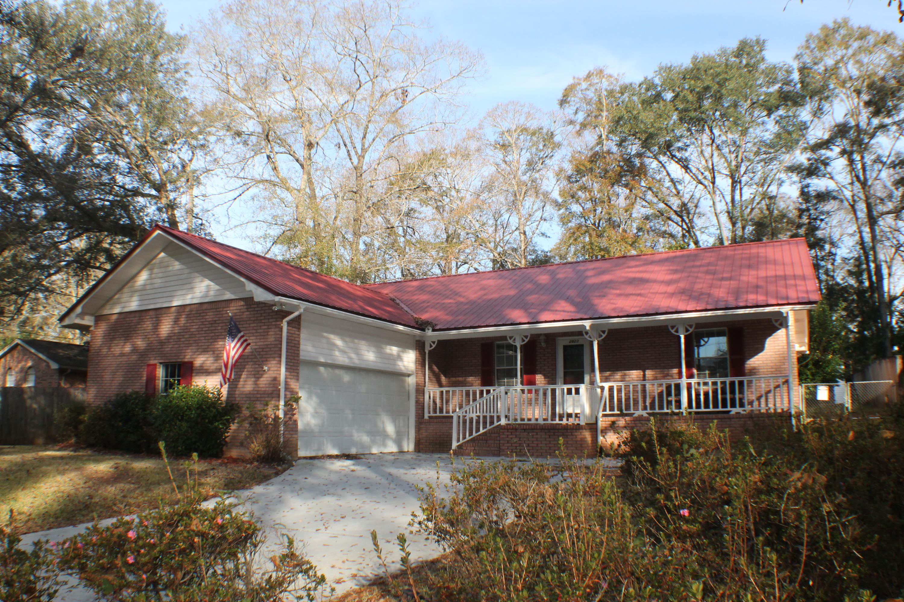 HOLLY HILLS - Residential