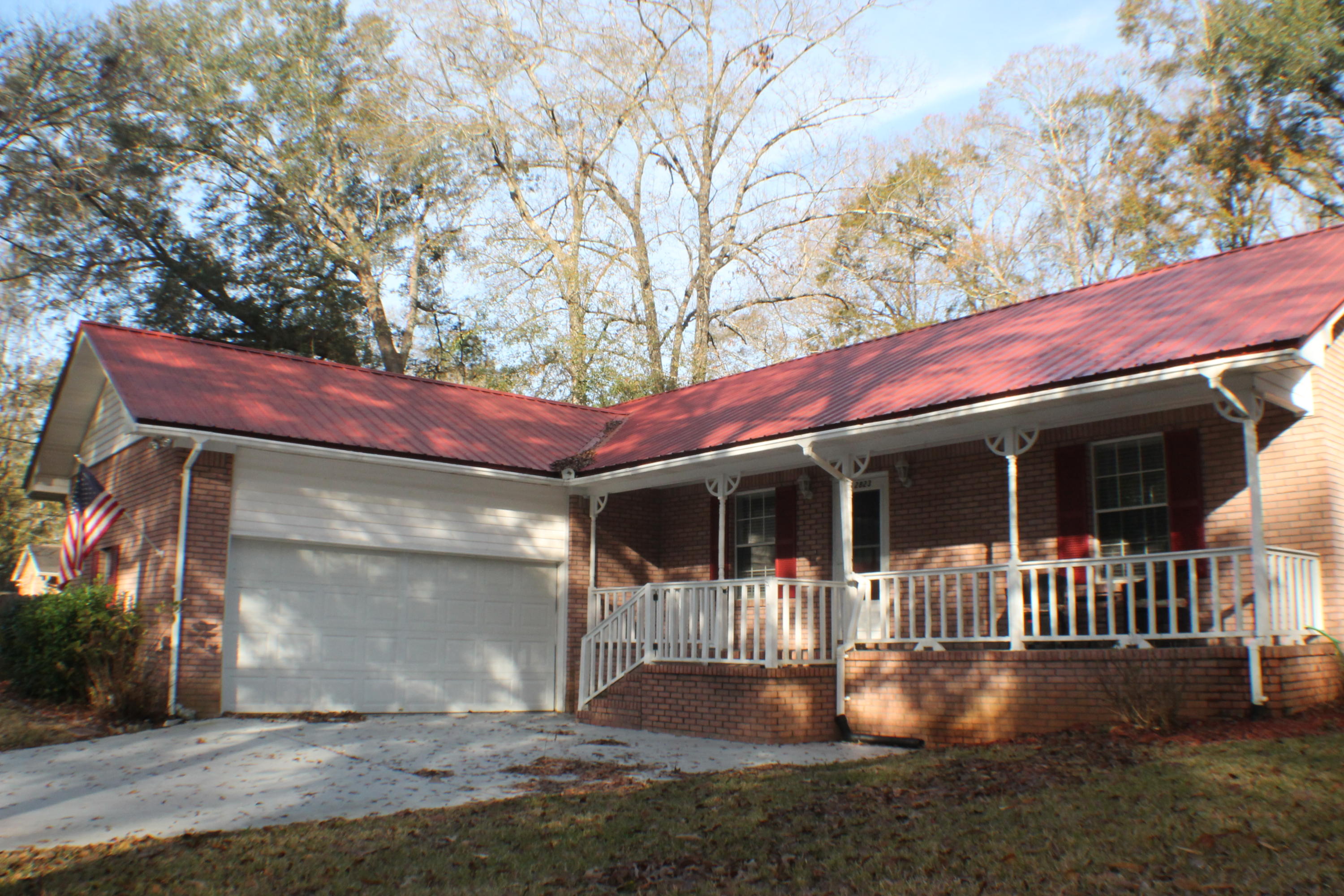 HOLLY HILLS - Residential