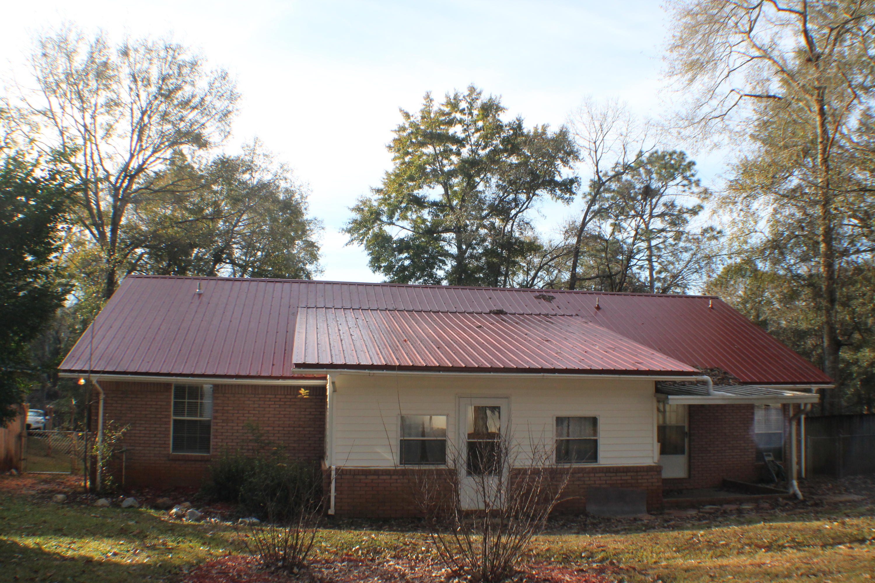 HOLLY HILLS - Residential